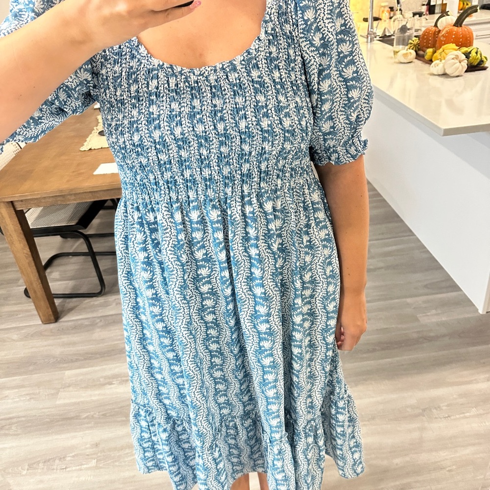 Hill House Women’s Midi Dress in Blue and White Floral Print - Picture 8 of 11